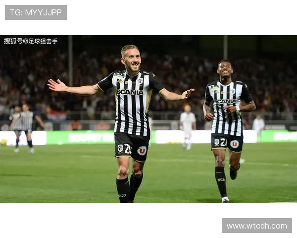 昂热俱乐部崛起之路与法甲赛场百年传承荣耀探索历史文化与未来愿景全景解析